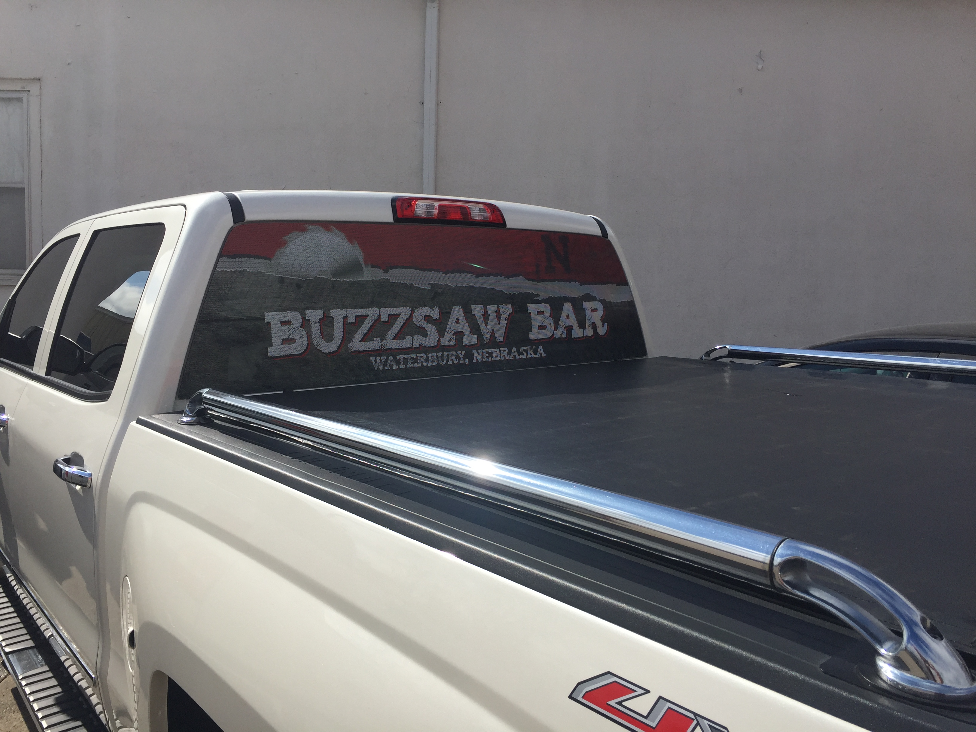 Buzz Saw Bar View Thru